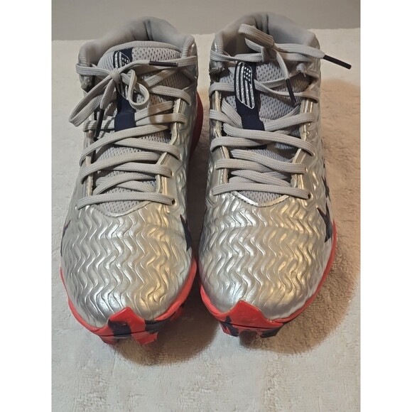 Under Armour Freedom Football Cleats  Very Clean  6Y - Picture 1 of 11